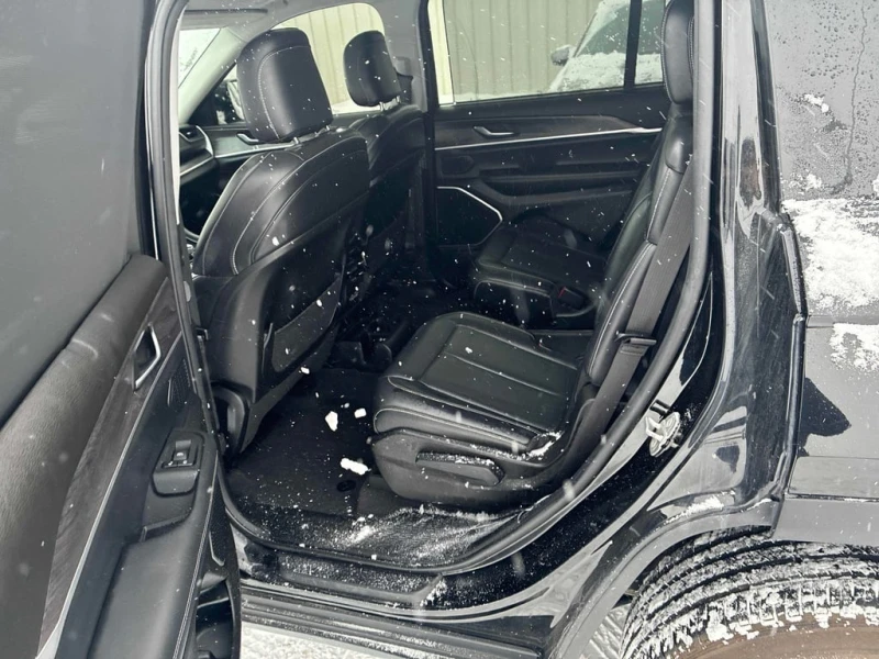 Jeep Grand cherokee 2022 Limited * CARFAX * БЕЗ ПЪРВОНАЧАЛНА ВНОСКА, снимка 11 - Автомобили и джипове - 53201300