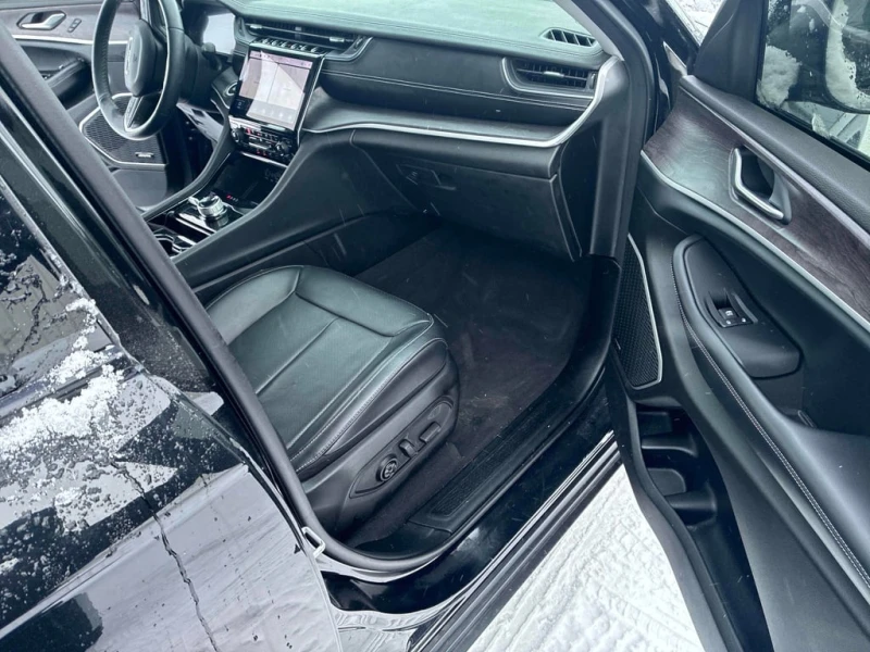 Jeep Grand cherokee 2022 Limited * CARFAX * БЕЗ ПЪРВОНАЧАЛНА ВНОСКА, снимка 13 - Автомобили и джипове - 53201300