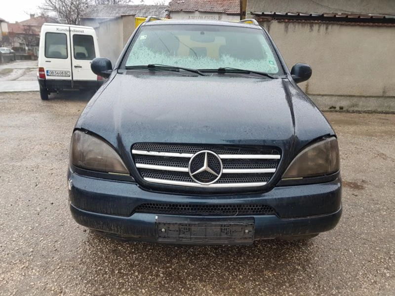 Mercedes-Benz ML 230 2,3i-150ks-ГАЗ БЕНЗИН, снимка 3 - Автомобили и джипове - 49478400