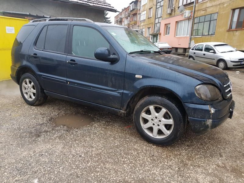 Mercedes-Benz ML 230 2,3i-150ks-ГАЗ БЕНЗИН, снимка 12 - Автомобили и джипове - 49478400