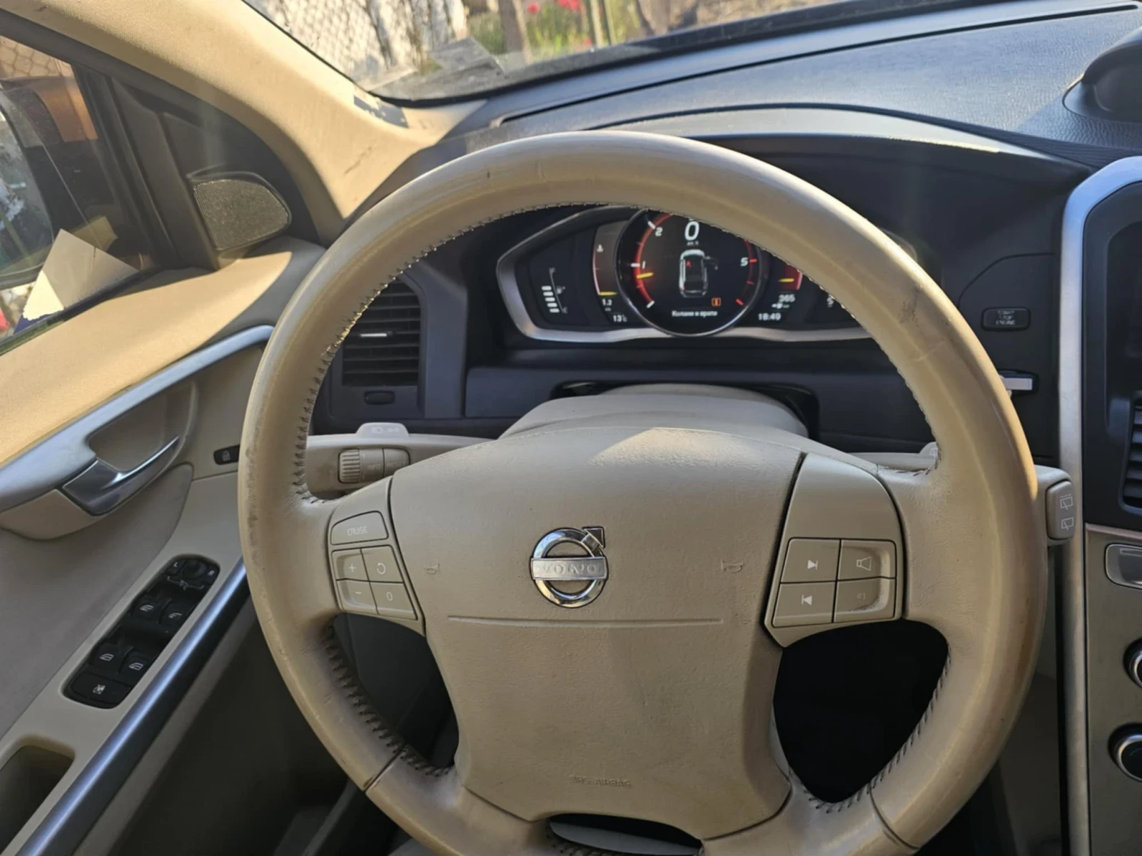 Volvo XC60  - изображение 10