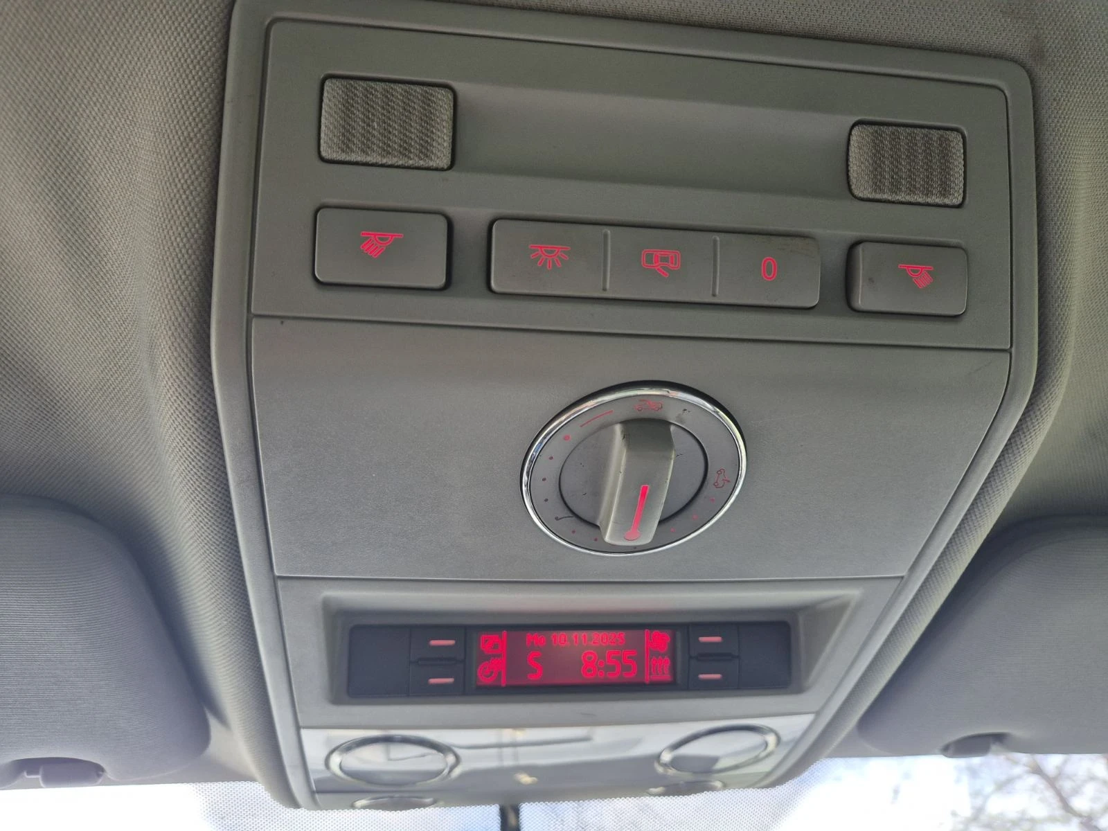 VW Touareg  - изображение 7