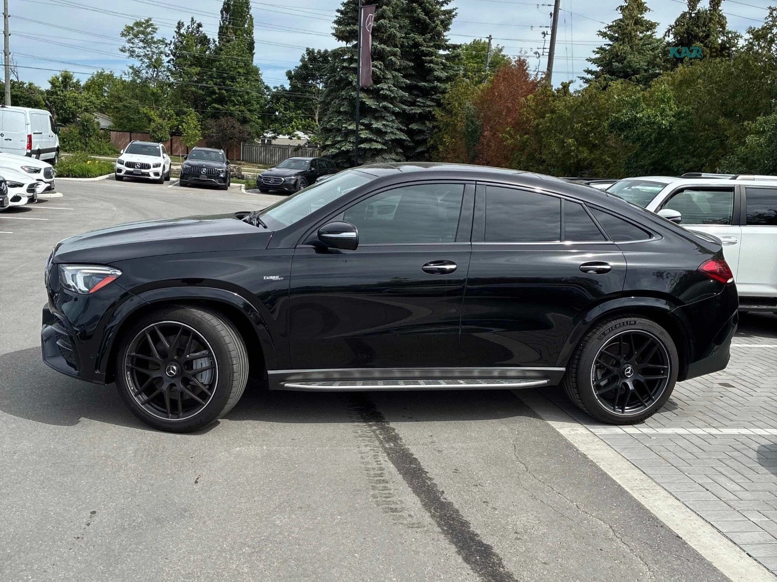 Mercedes-Benz GLE 53 4MATIC Автокредит Цена до България, снимка 2 - Автомобили и джипове - 55046554