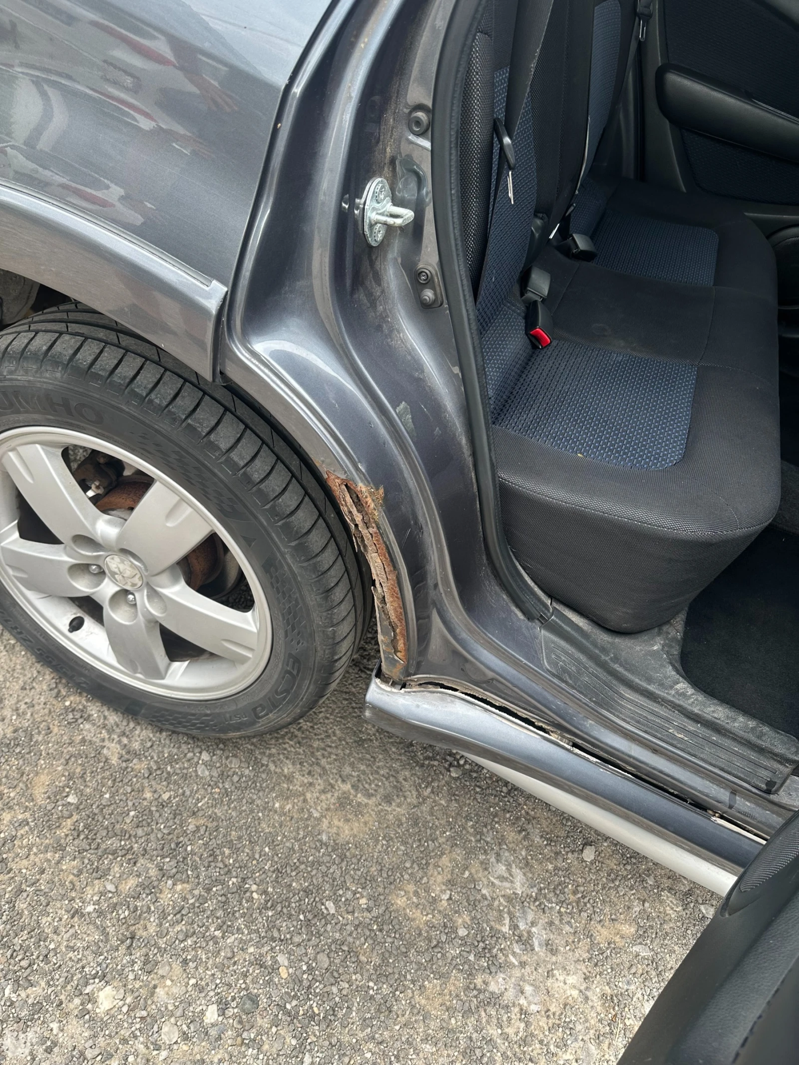 Mitsubishi Outlander, снимка 13 - Автомобили и джипове - 55250016