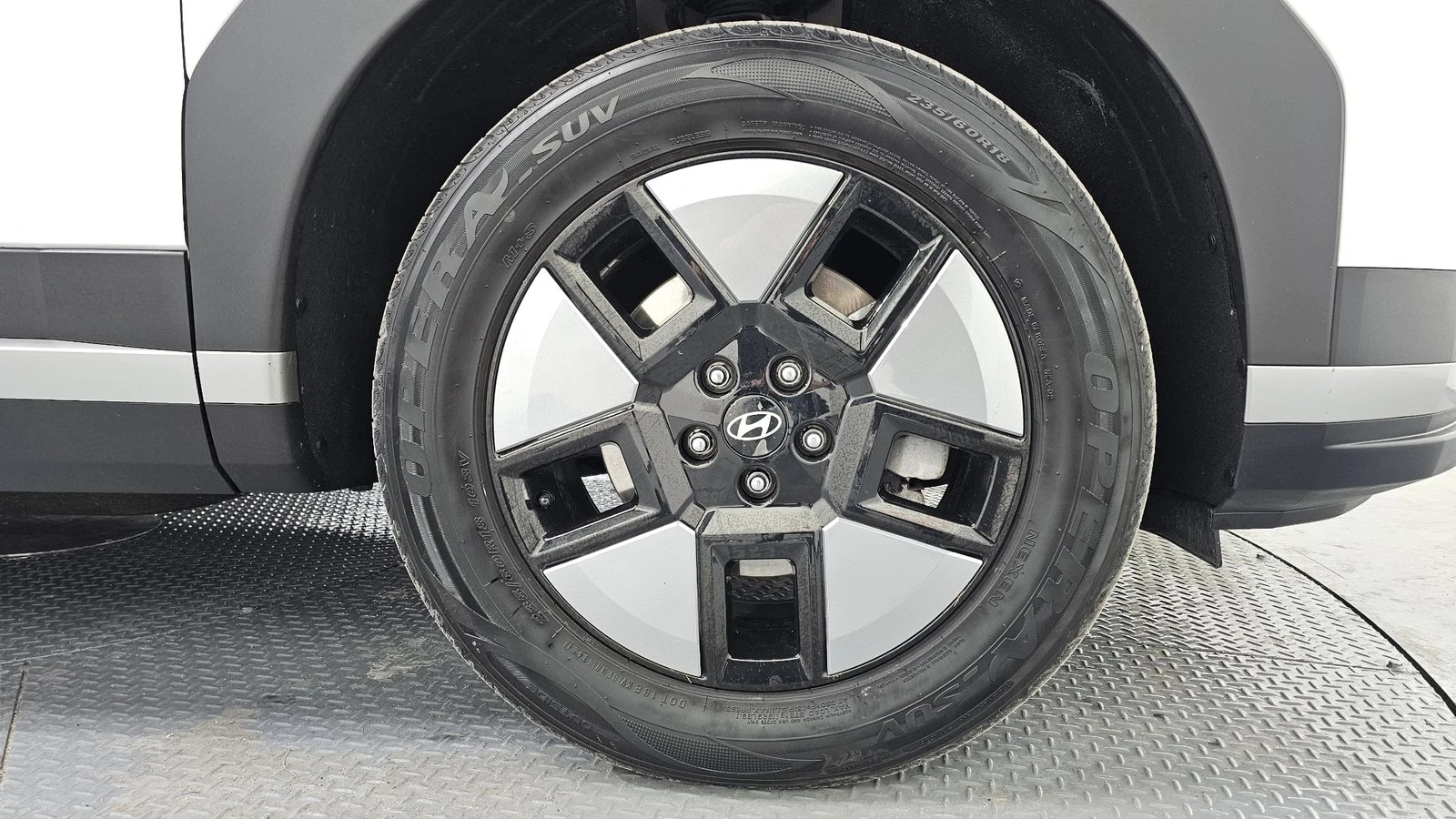 Hyundai Santa fe 1.6 HEV* ЛЮК* KEYLESS* ПОДГРЕВ ВОЛАН* КРАЙНА ЦЕНА, снимка 5 - Автомобили и джипове - 55323763