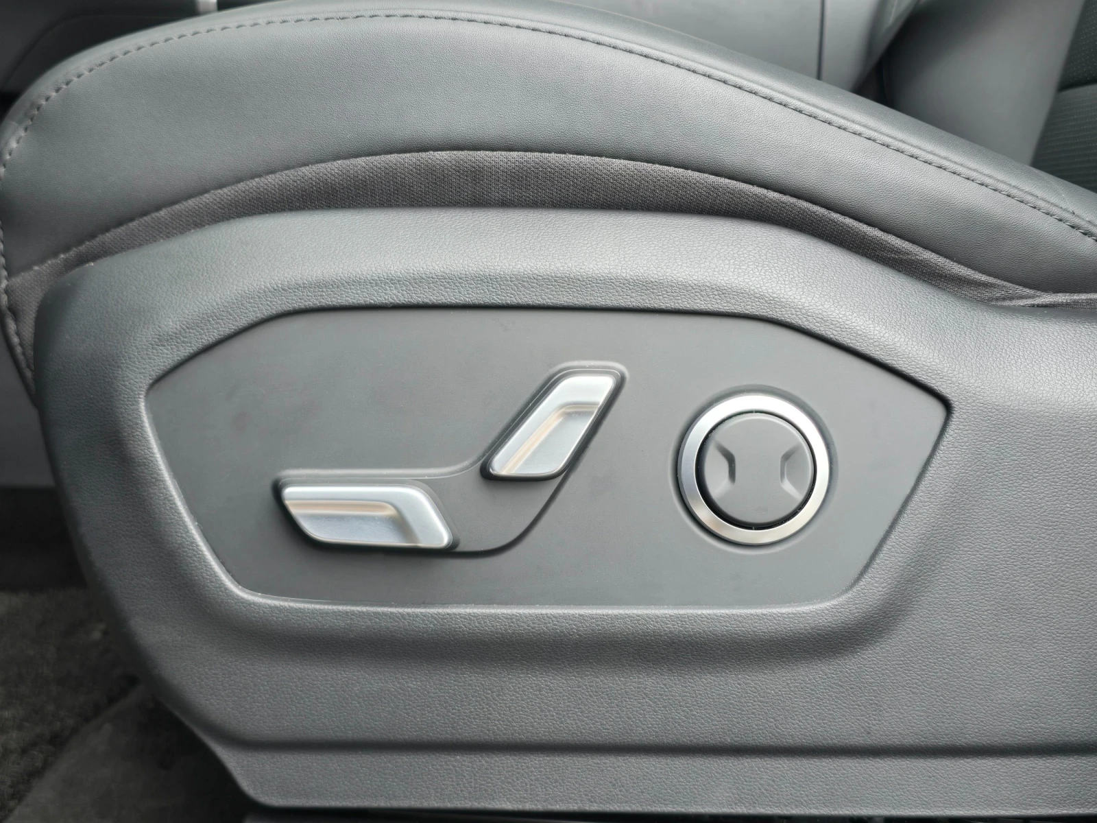 Hyundai Santa fe 1.6 HEV Prestige* BLIND SPOT* HUD* КРАЙНА ЦЕНА, снимка 11 - Автомобили и джипове - 55323763