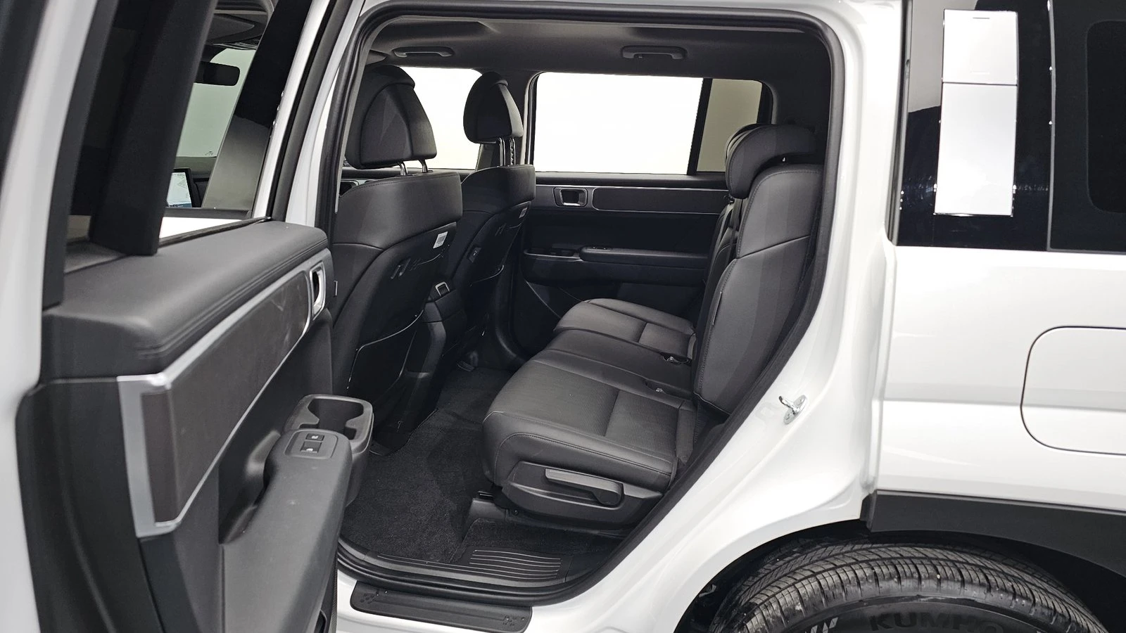 Hyundai Santa fe 1.6 HEV* ЛЮК* KEYLESS* ПОДГРЕВ ВОЛАН* КРАЙНА ЦЕНА, снимка 11 - Автомобили и джипове - 55323763