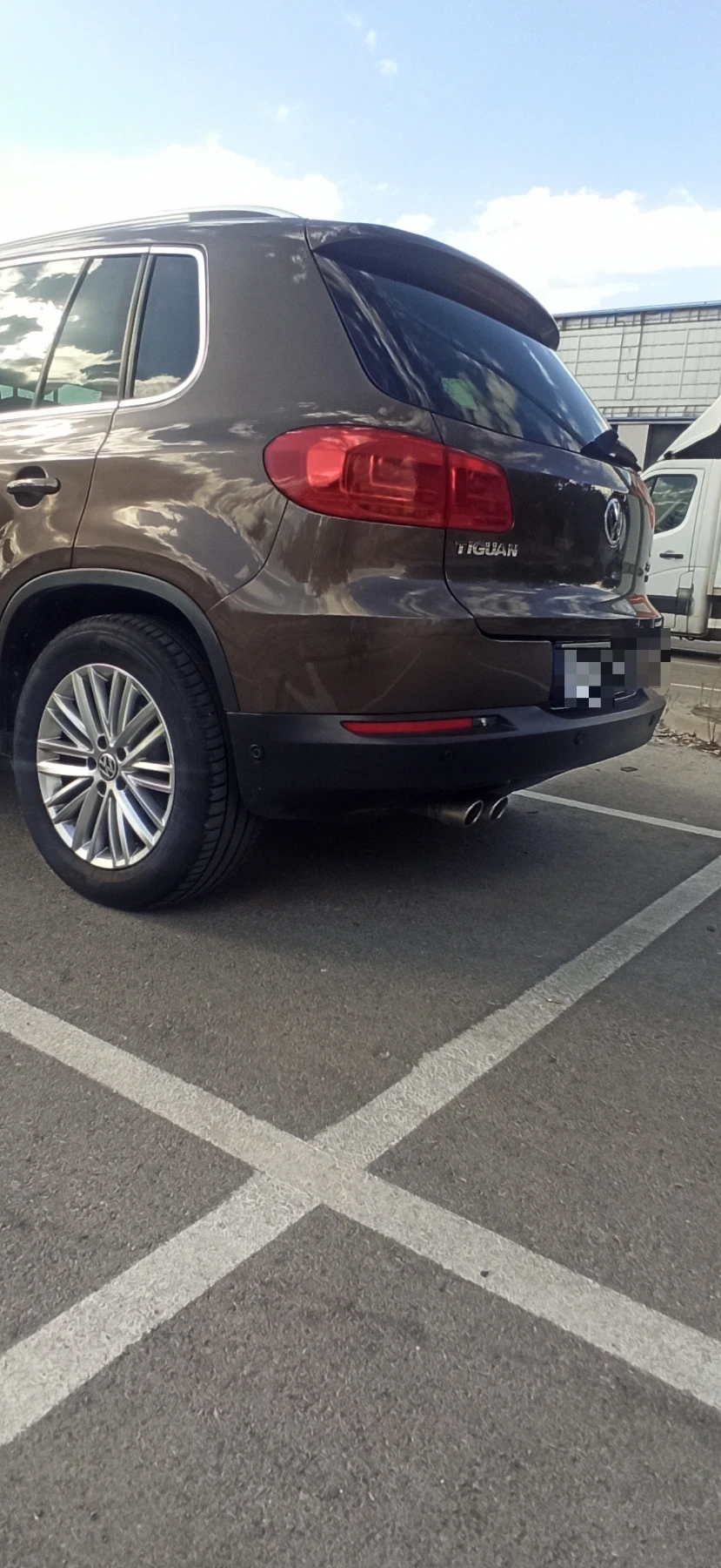 VW Tiguan, снимка 3 - Автомобили и джипове - 56288611