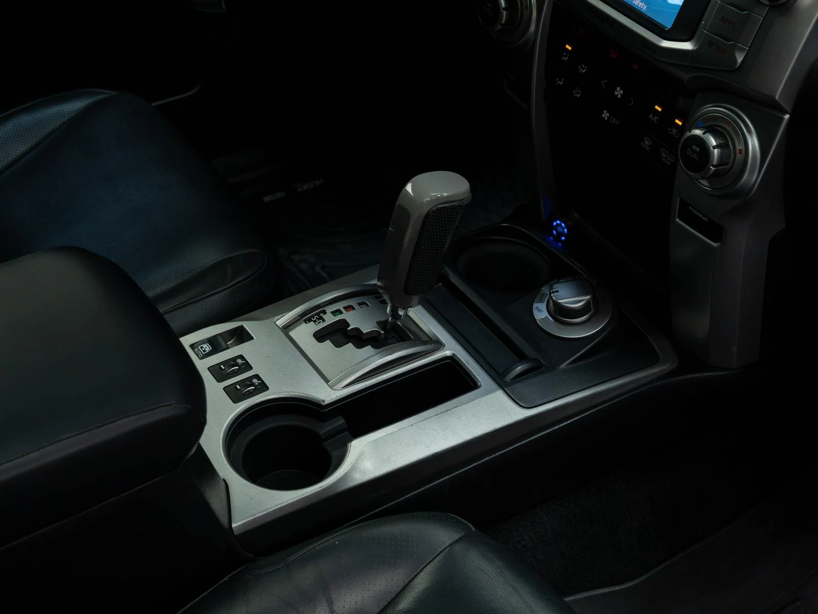Toyota 4runner OFFROAD* LPG* �������* CAMERA* �������*  | Mobile.bg � ����������� 12