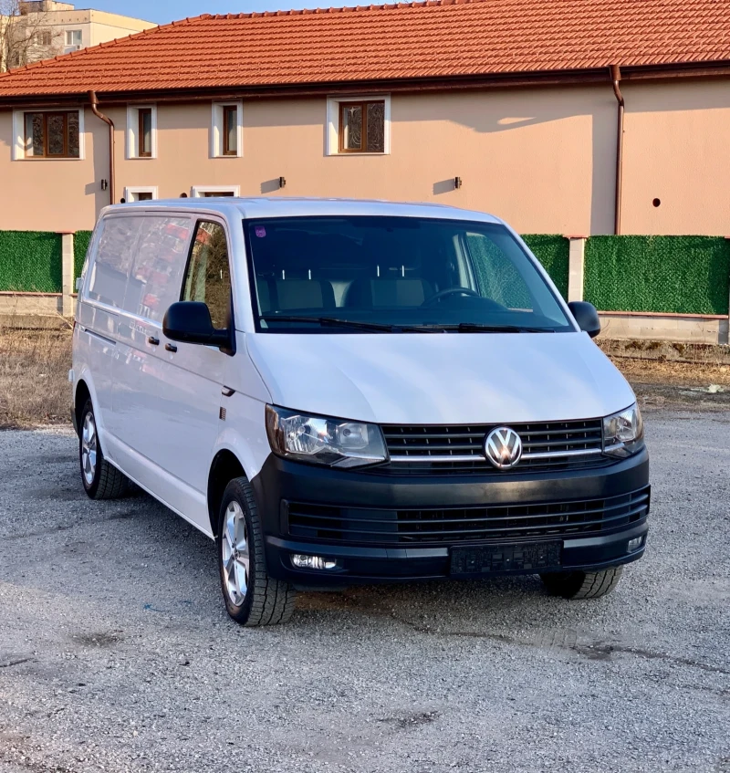 VW Transporter 2019г* EU6* MAXII БАЗА* ДВОЕН КЛИМАТИК* 17 ДЖАНТИ, снимка 9 - Бусове и автобуси - 49332973