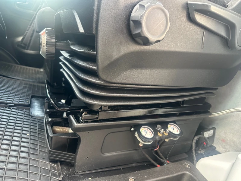 Iveco Daily НОВ  ФЕЙС///ЛЕД , ПАДАЩ БОРД, ЛИЗИНГ, снимка 9 - Бусове и автобуси - 50856043