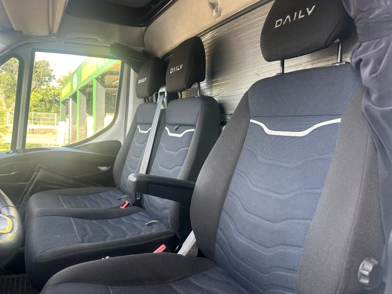 Iveco Daily НОВ  ФЕЙС///ЛЕД , ПАДАЩ БОРД, ЛИЗИНГ, снимка 8 - Бусове и автобуси - 50856043