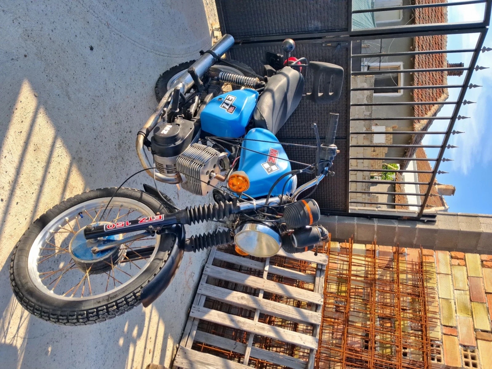 Mz 150
