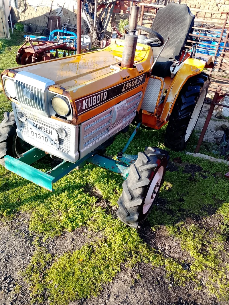 Трактор Kubota L1802, снимка 8 - Селскостопанска техника - 52817726