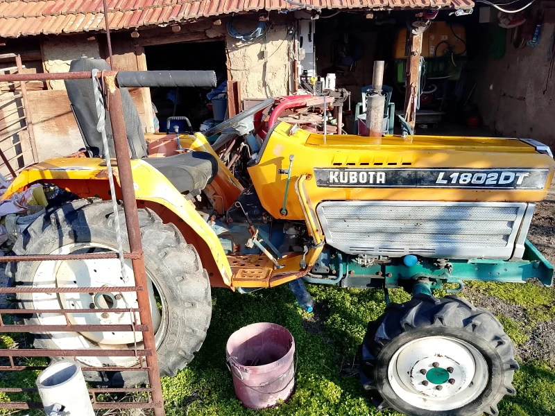 Трактор Kubota L1802, снимка 6 - Селскостопанска техника - 52817726