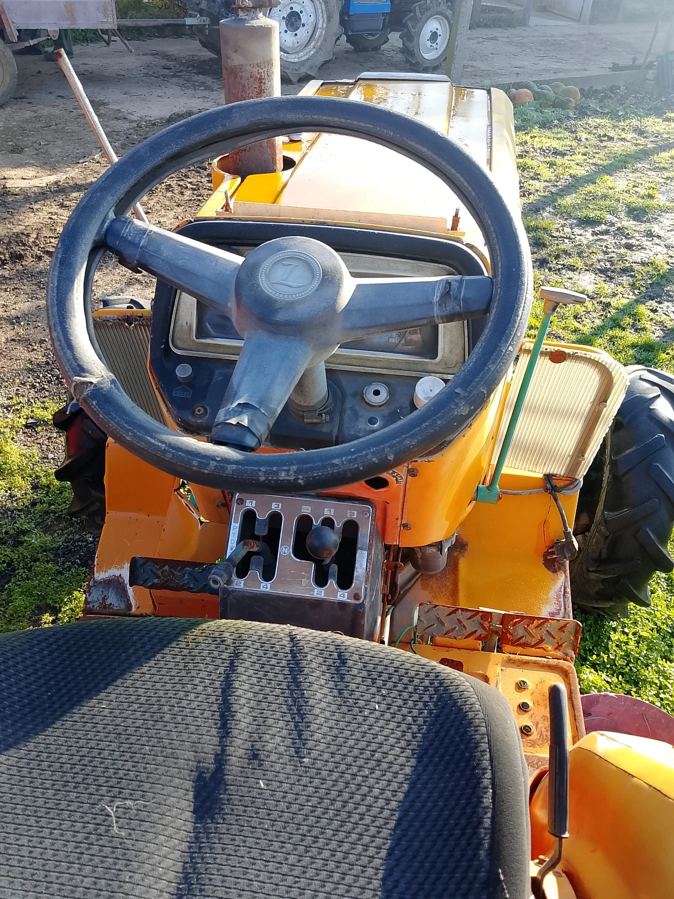 Трактор Kubota L1802 - изображение 2