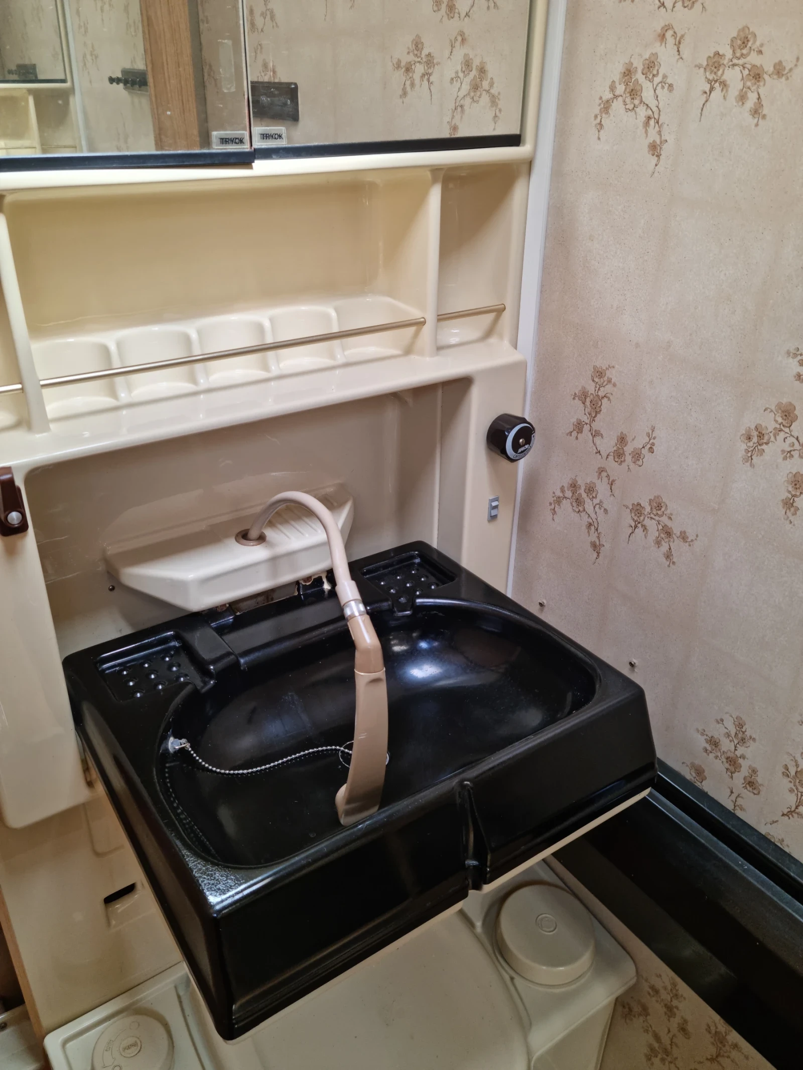 �������� Kabe Safir 590XL | Mobile.bg � ����������� 6