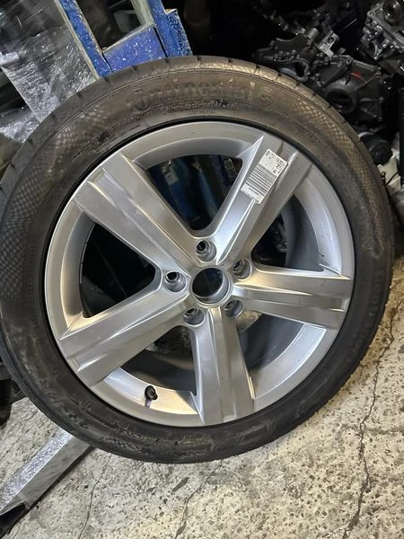 1бр оригинална джанта Vw passat golf Cc 3AA601025E 17 Et47 J75