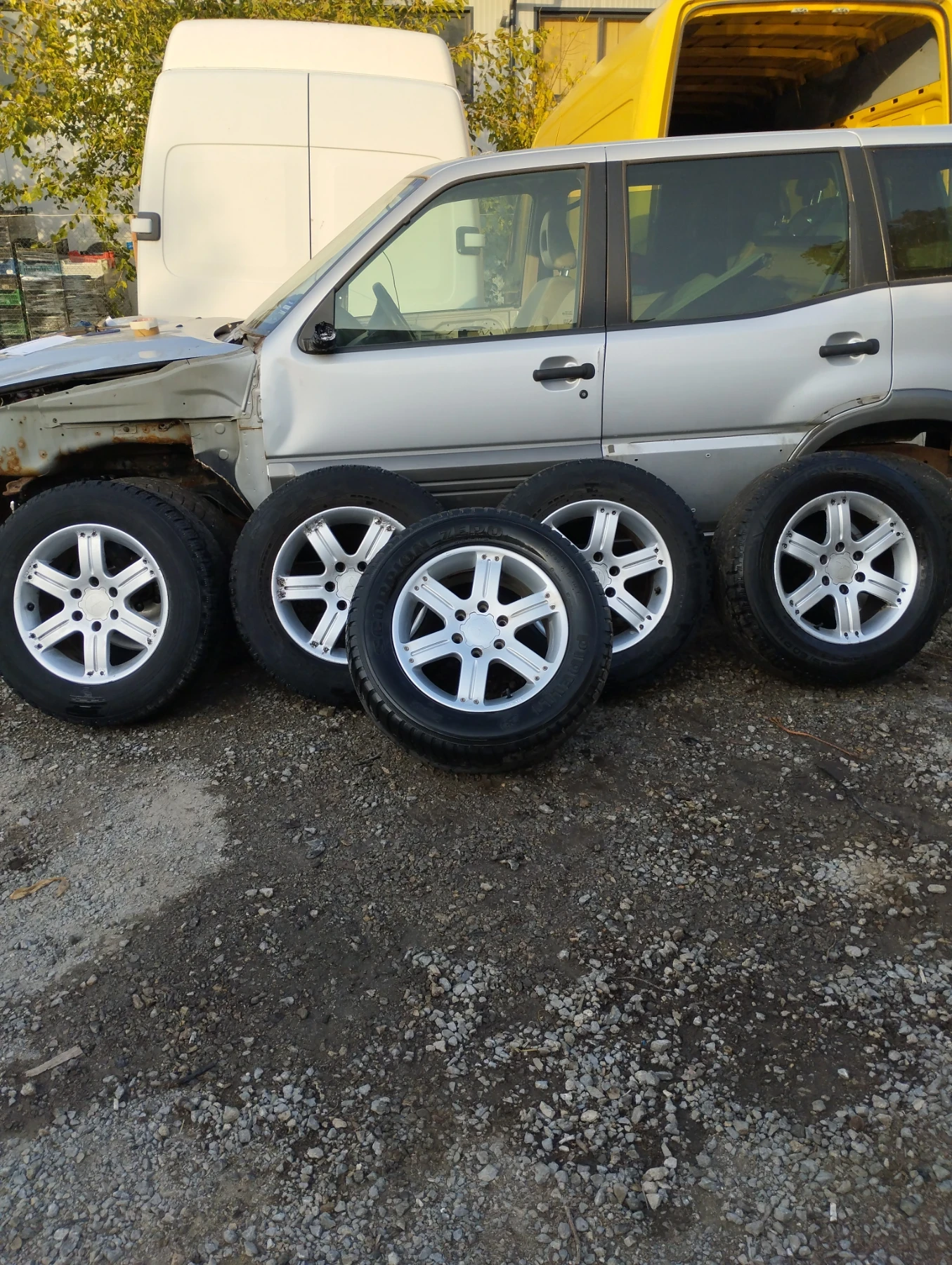    265/60R18  Mitsubishi Pajero | Mobile.bg   1