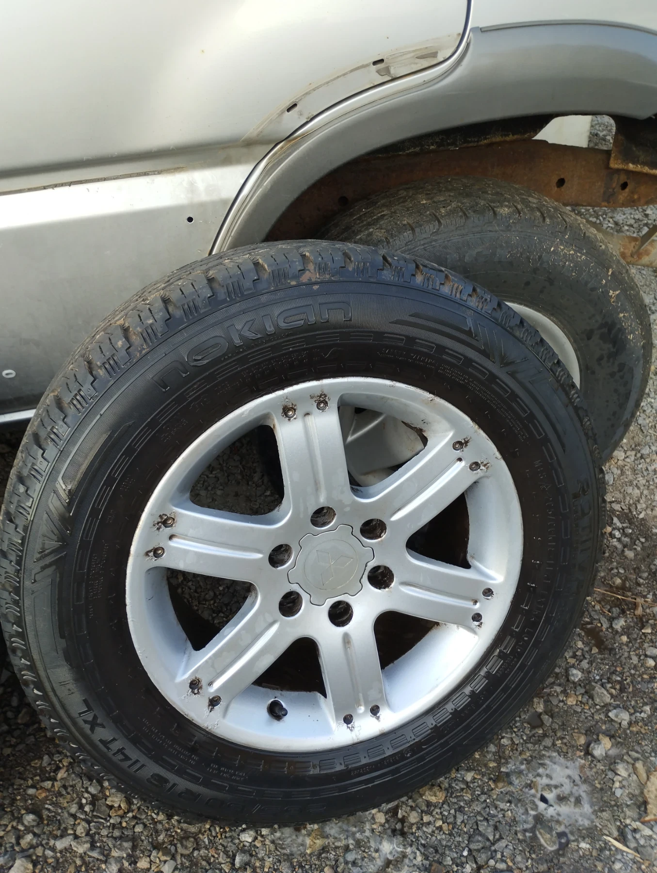    265/60R18  Mitsubishi Pajero | Mobile.bg   2