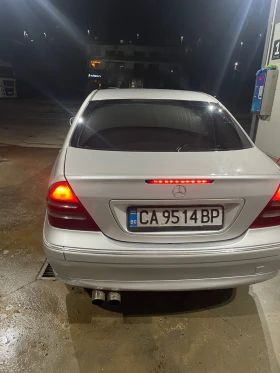 Mercedes-Benz C 220, снимка 4