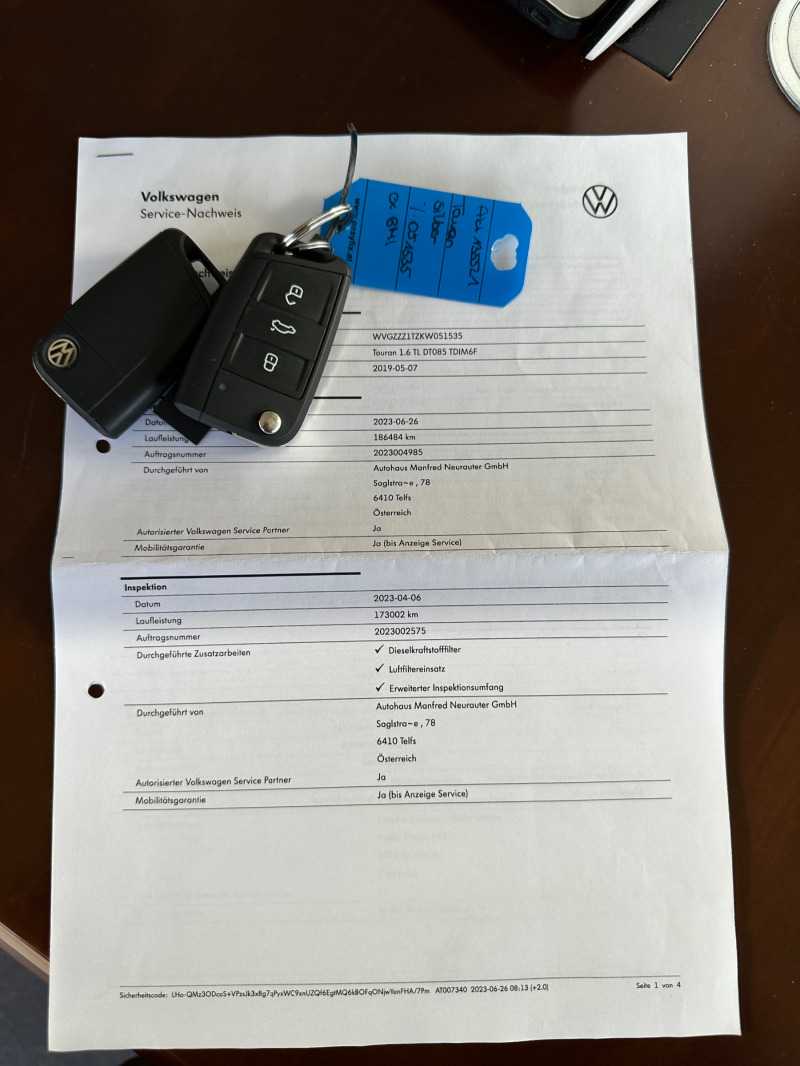 VW Touran 1.6 tdi, снимка 15 - Автомобили и джипове - 43879439