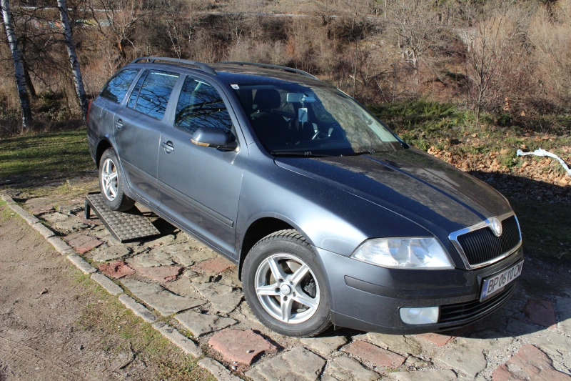 Skoda Octavia 2.0TDI 4x4 РЕГИСТРИРАНА, снимка 12 - Автомобили и джипове - 48442788