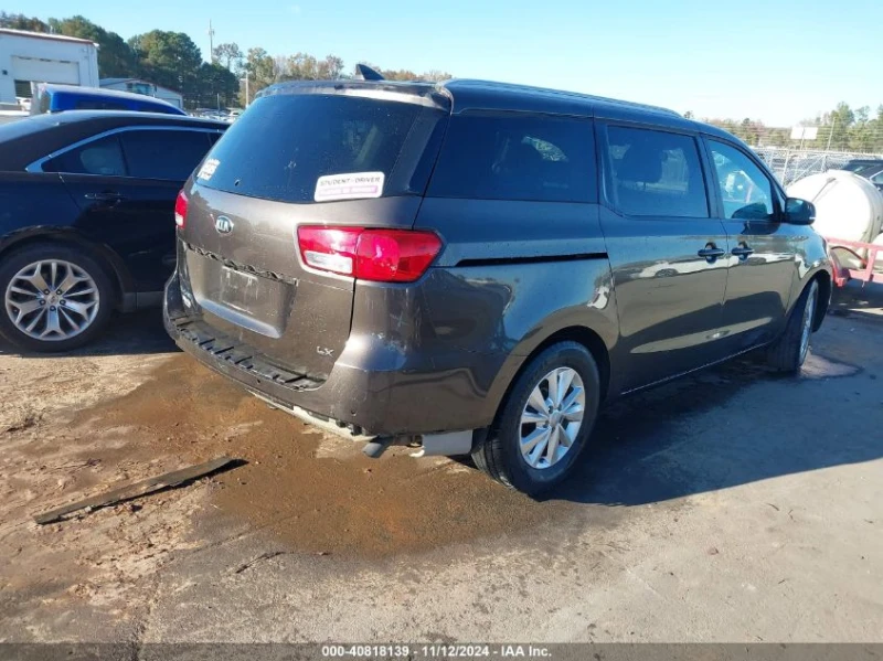 Kia Sedona * LX* , снимка 4 - Автомобили и джипове - 48614179