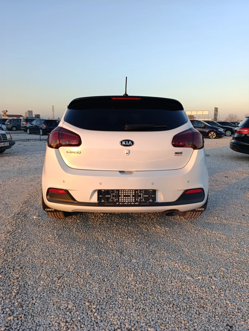 Kia Ceed 1.6CRDI!Navi!Camera!Fusion Edition!!!, снимка 4 - Автомобили и джипове - 49364934