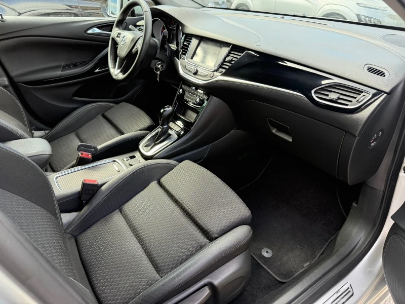 Opel Astra 1.6cdti AUTOMATIC COSMO 2019g, снимка 12 - Автомобили и джипове - 50212294