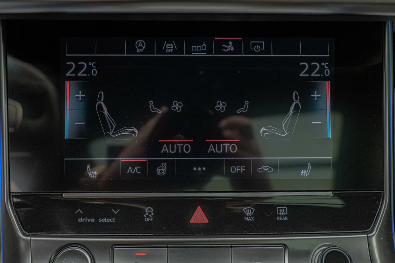 Audi A7 55TFSI/Bang&Olufsen/SLINE/3D Камера/Подгрев/Distro, снимка 9 - Автомобили и джипове - 51360149