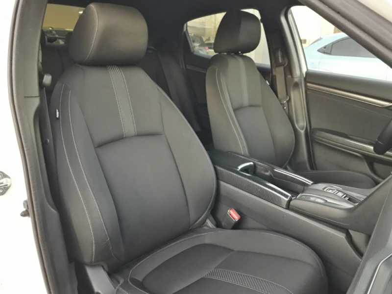 Honda Civic 1.6 i-DTEC Executive AT, снимка 15 - Автомобили и джипове - 51755350