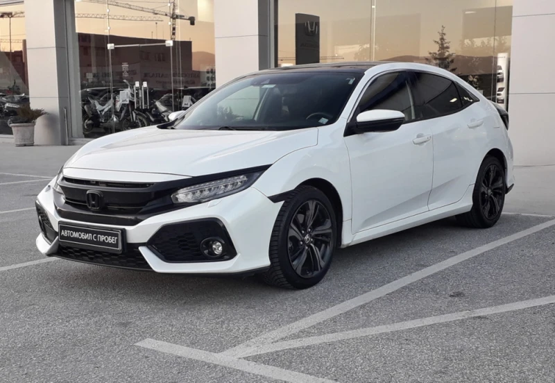 Honda Civic 1.6 i-DTEC Executive AT, снимка 2 - Автомобили и джипове - 51755350