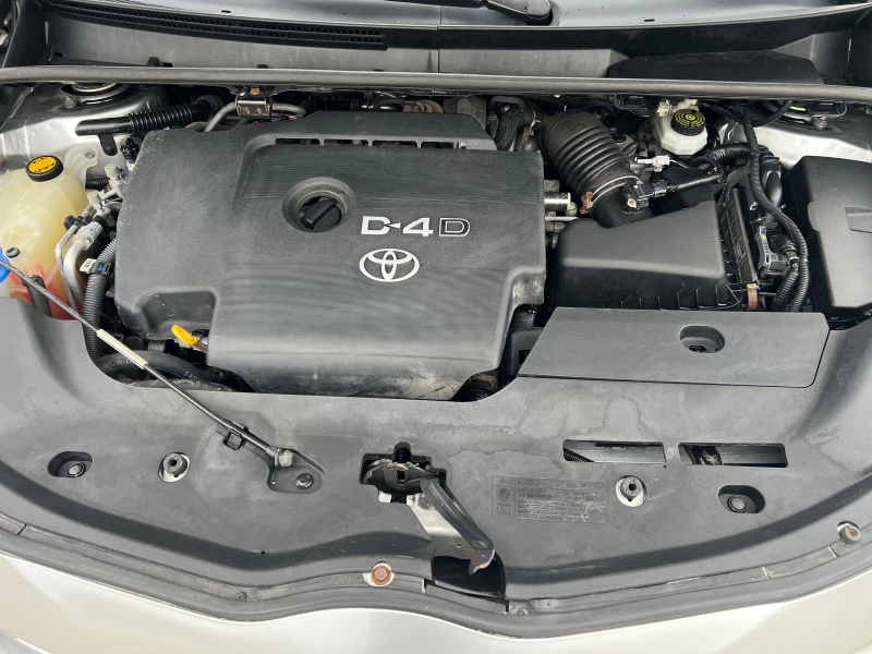 Toyota Verso 2.0 D4D/126 p.s-Kayless Go!!!, снимка 13 - Автомобили и джипове - 51873353