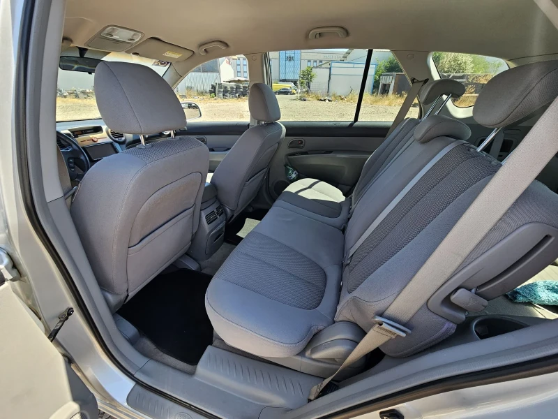 Kia Carens, снимка 10 - Автомобили и джипове - 52357806