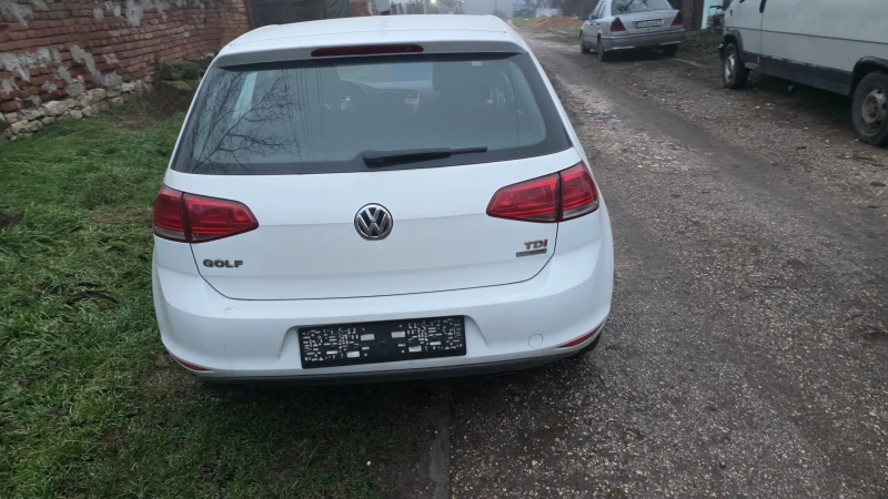 VW Golf 1.6tdi, снимка 17 - Автомобили и джипове - 52997651