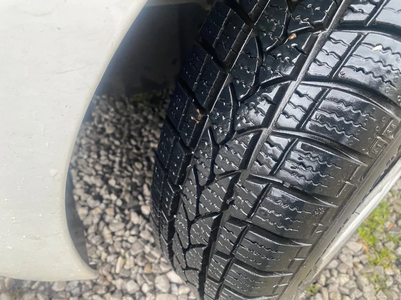 Toyota Aygo 1.0 68ks., снимка 8 - Автомобили и джипове - 53023471