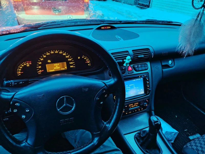Mercedes-Benz C 200, снимка 6 - Автомобили и джипове - 53067708