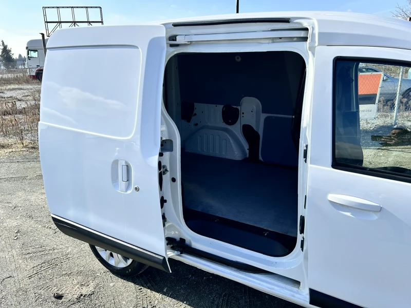 Dacia Dokker 1.5dCi* Navi* Camera* Парктроник* Facelift* Подгре, снимка 15 - Автомобили и джипове - 53264048