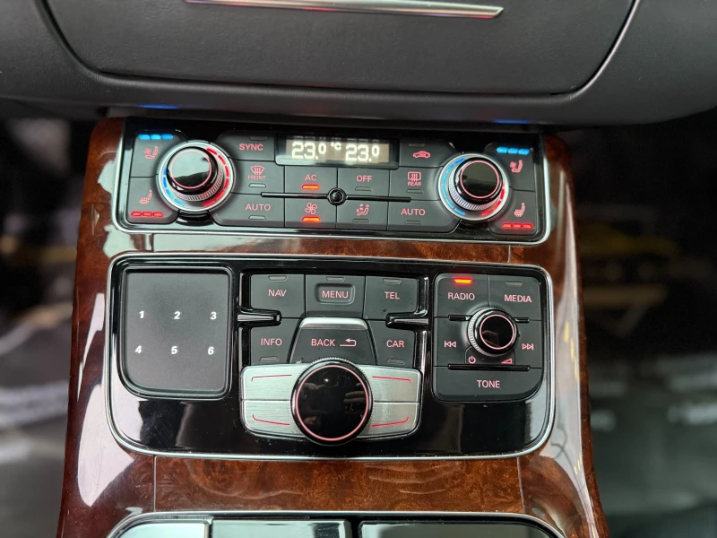 Audi A8 6 МЕСЕЦА ГАРАНЦИЯ/4.2TDI 351к.с. Всички Екстри, снимка 11 - Автомобили и джипове - 53366904