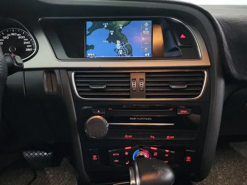 Audi A4, снимка 15 - Автомобили и джипове - 52799228