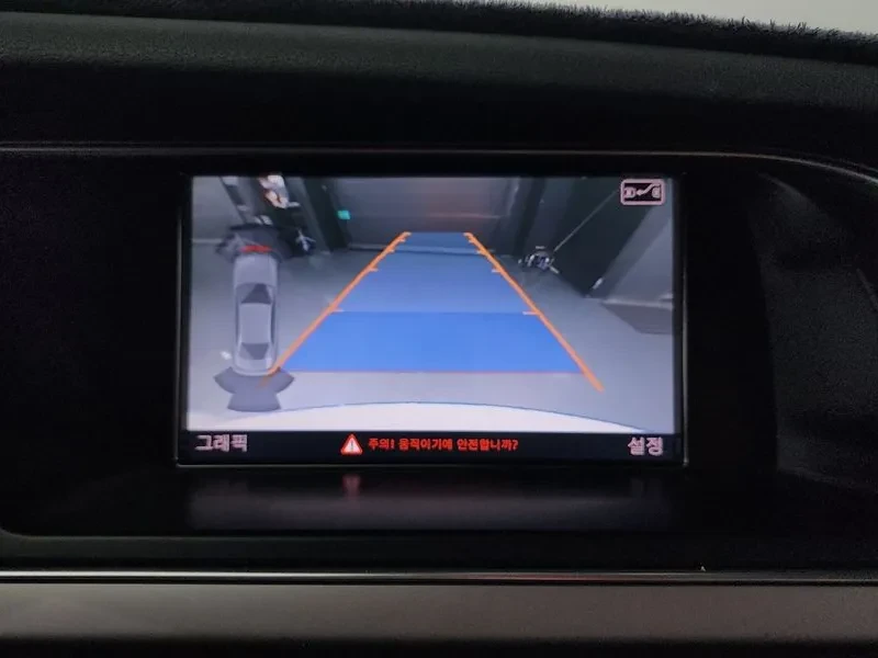 Audi A4, снимка 16 - Автомобили и джипове - 52799228