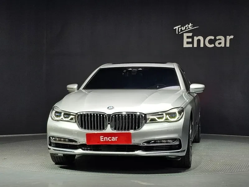 BMW 750 Li (G11) xDrive, снимка 3 - Автомобили и джипове - 55091107