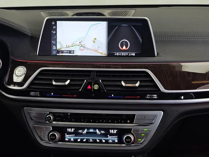 BMW 750 Li (G11) xDrive, снимка 14 - Автомобили и джипове - 55091107