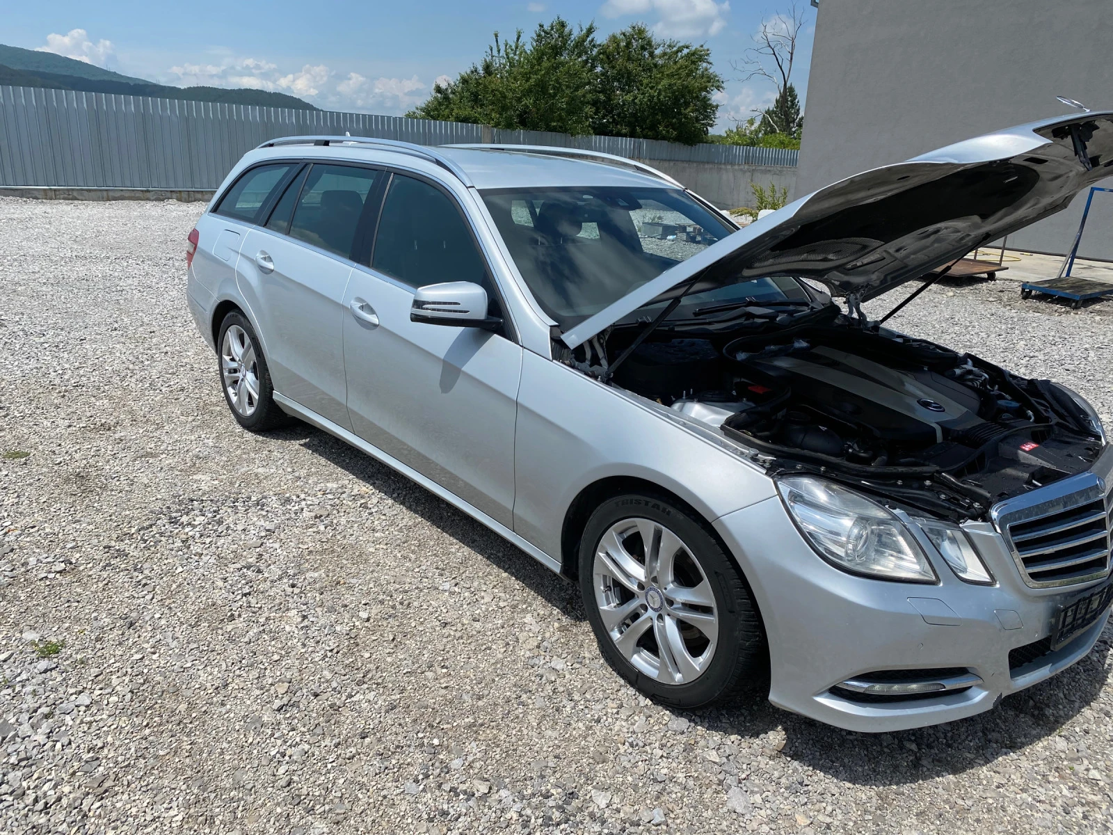 Mercedes-Benz E 350 4х4 - изображение 4