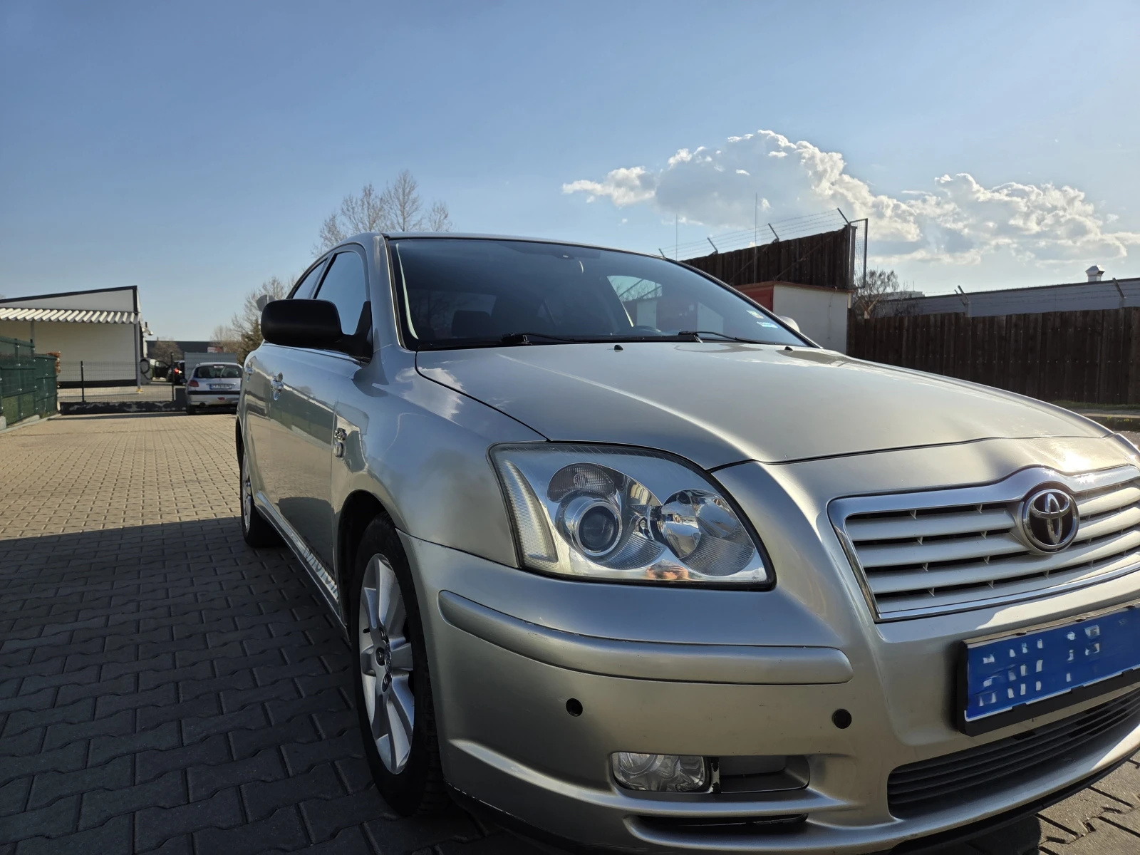 Toyota Avensis 2.0 D4D - изображение 2