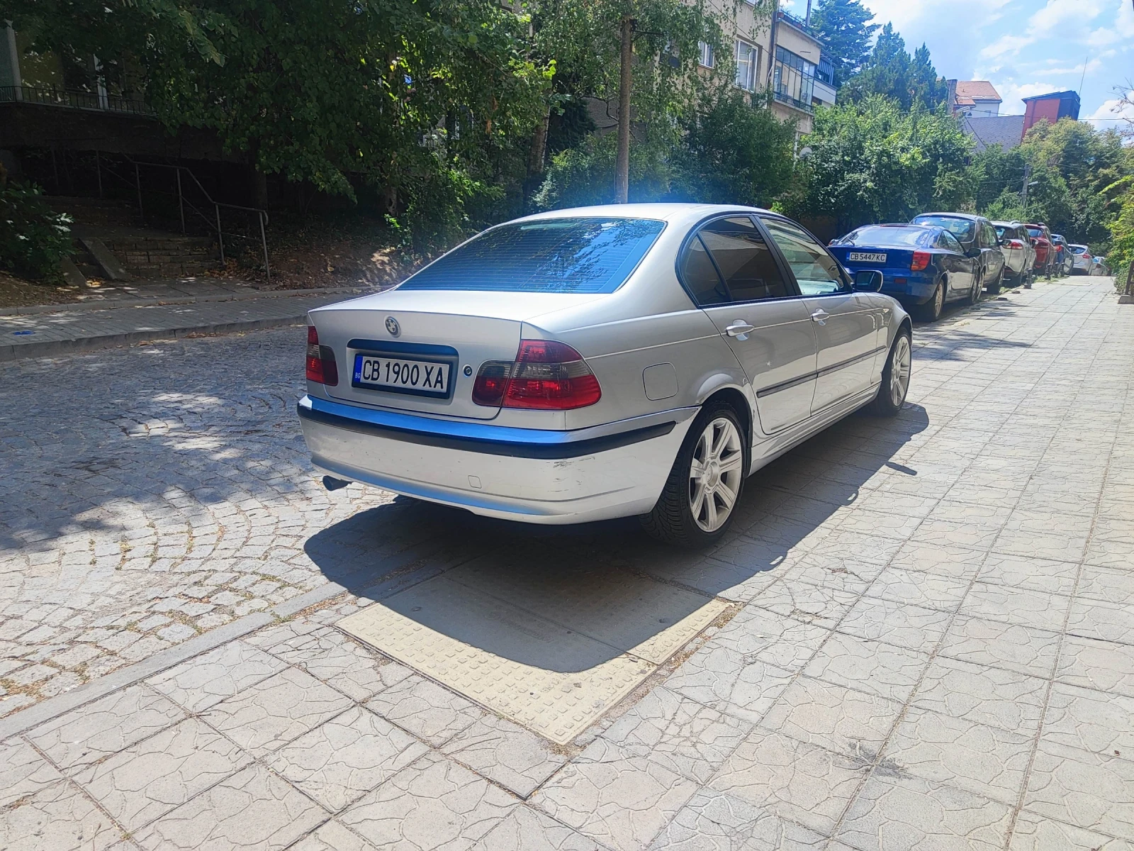 BMW 320  - изображение 6
