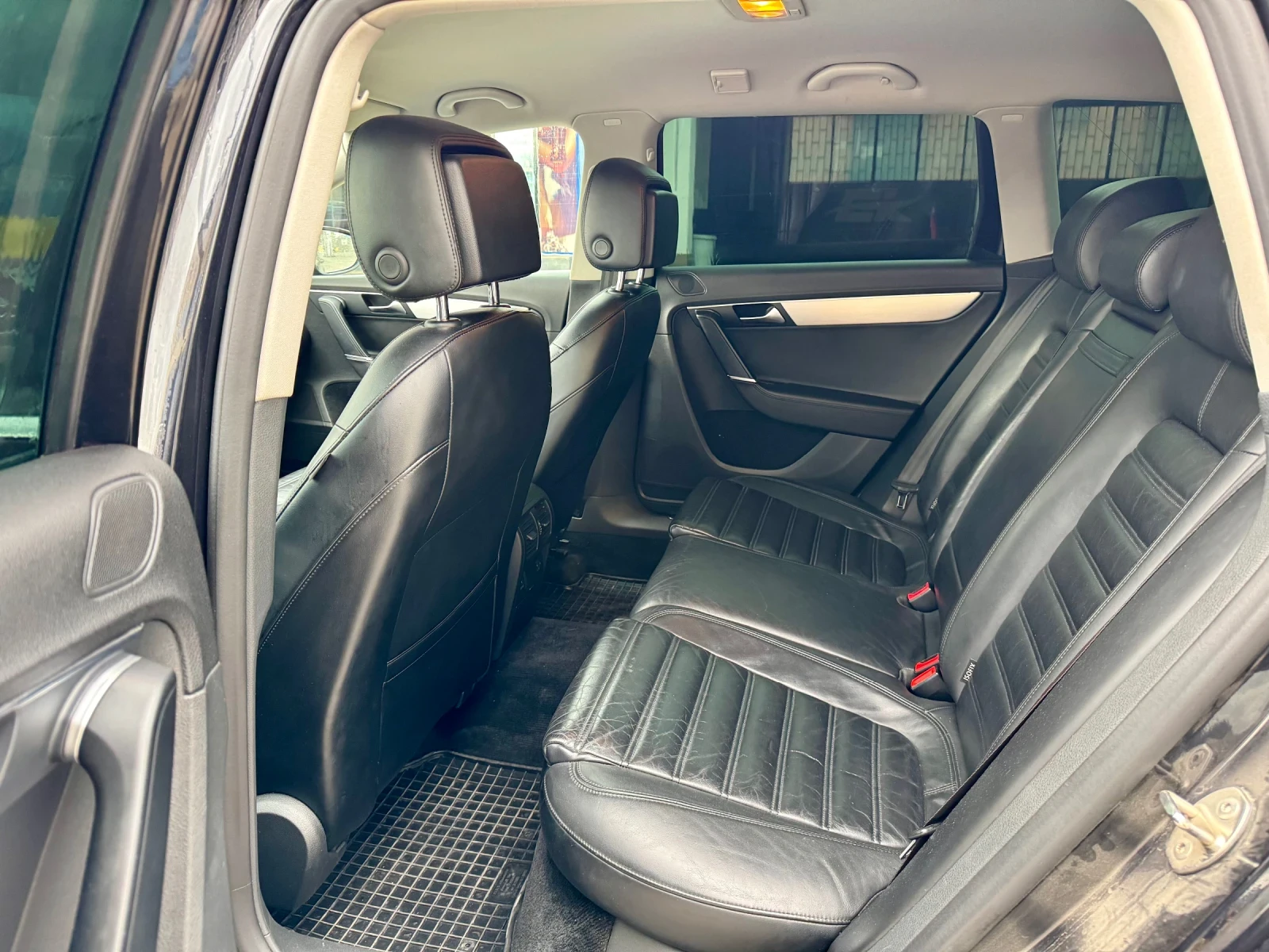 VW Passat 2.0TDI R-Line 170коня Автомат Нави Кожа Ксенон - изображение 10