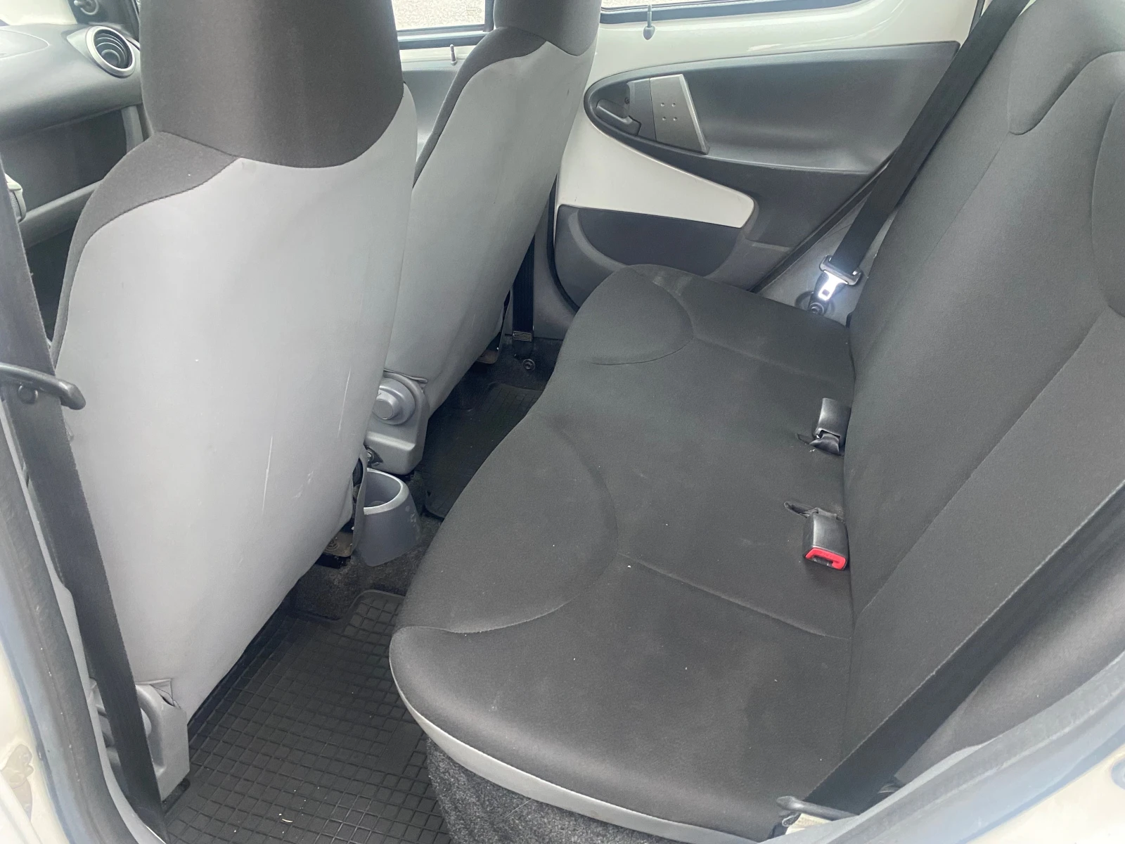 Toyota Aygo 1.0 68ks. | Mobile.bg � ����������� 13