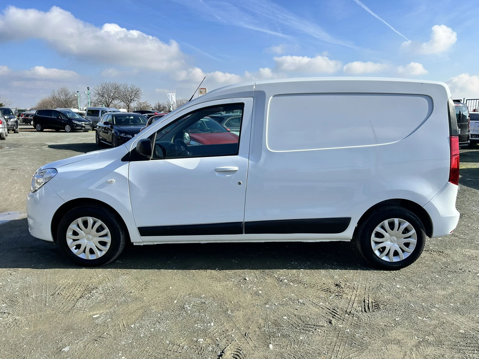 Dacia Dokker 1.5dCi* Navi* Camera* Парктроник* Facelift* Подгре - изображение 2